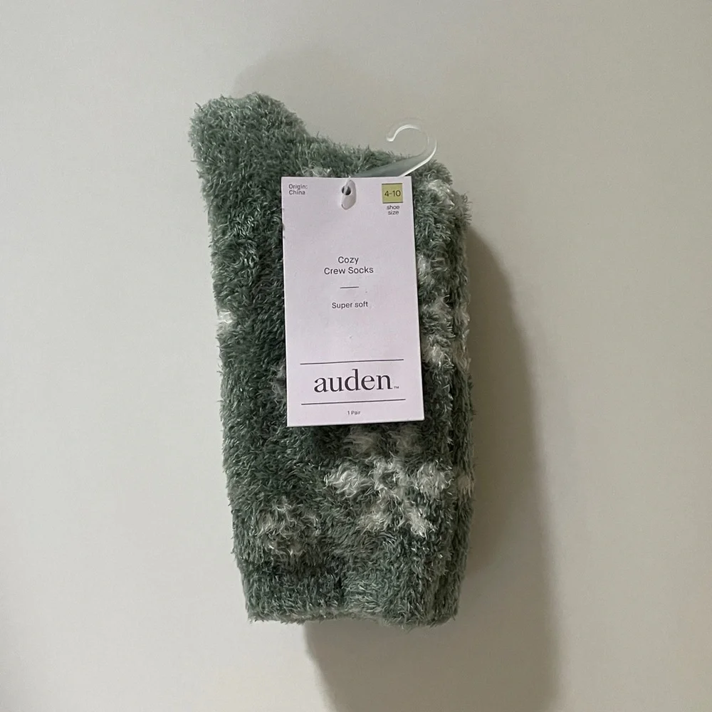 Auden Cozy Crew Socks Green White Soft